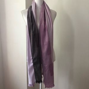 3/$10 NWOT Shades of Purple Scarf